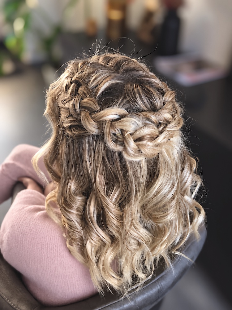 Bridal half updo